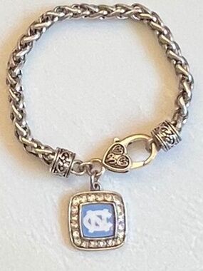 UNC Tar Heels Rhinestone Heart Cushion Charm Sporty Gameday Bracelet Silver Tone